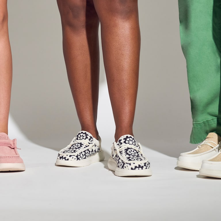 Wendy COMF Suede Crochet - HEYDUDE