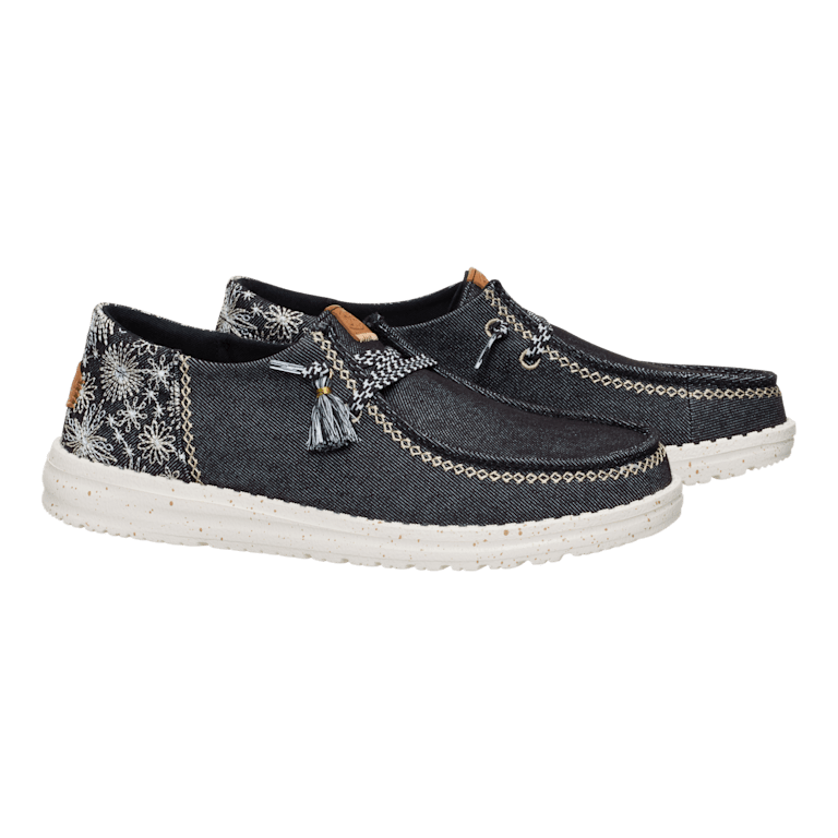 Wendy Funk Embroidered Floral - HEYDUDE